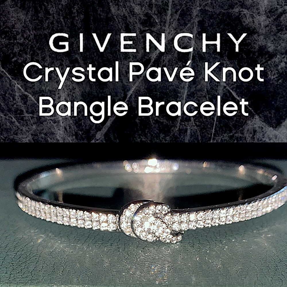 ✨Givenchy - Crystal Pavé Knot Bangle Bracelet✨
NWOT/NO ORIGINAL BOX